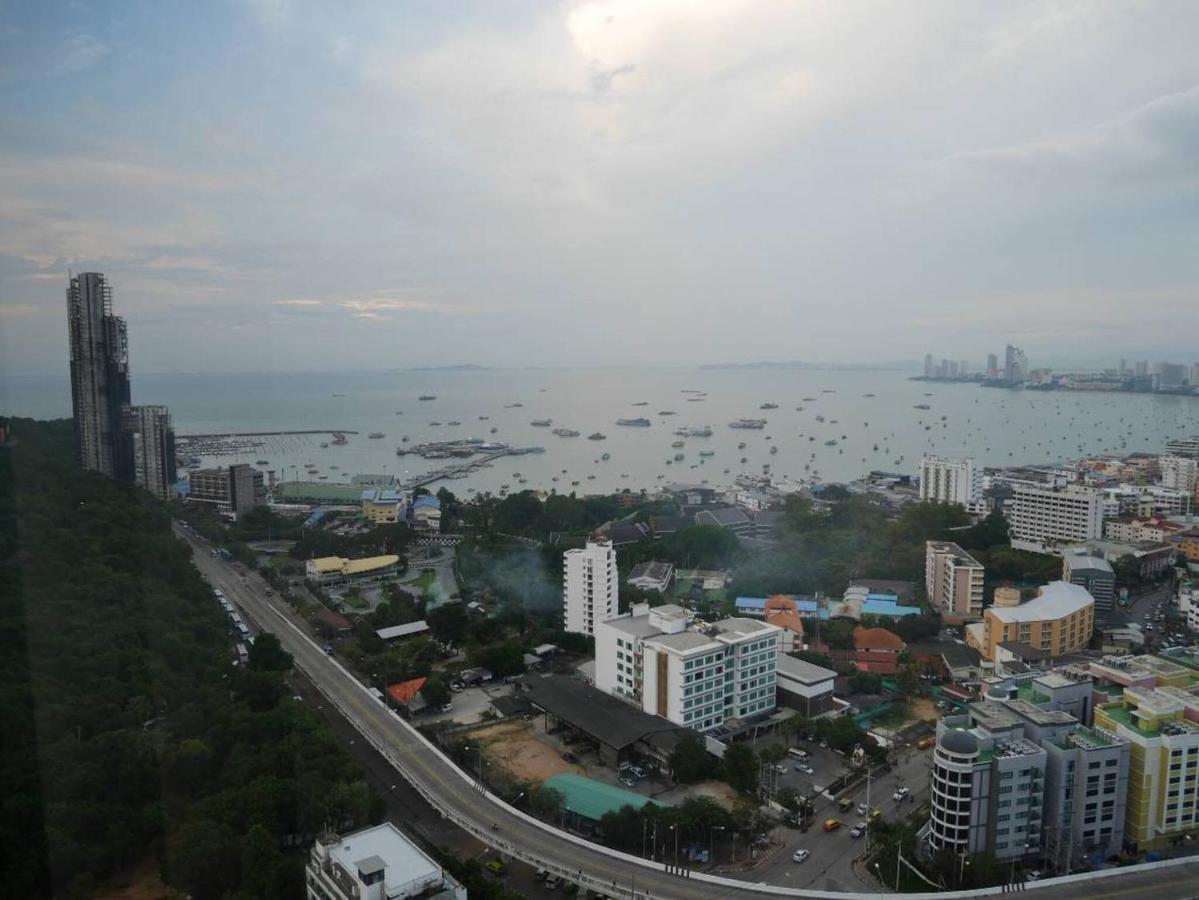 Two Bedrooms 31st Floor 100 Bay Seaview Holiday home Pattaya