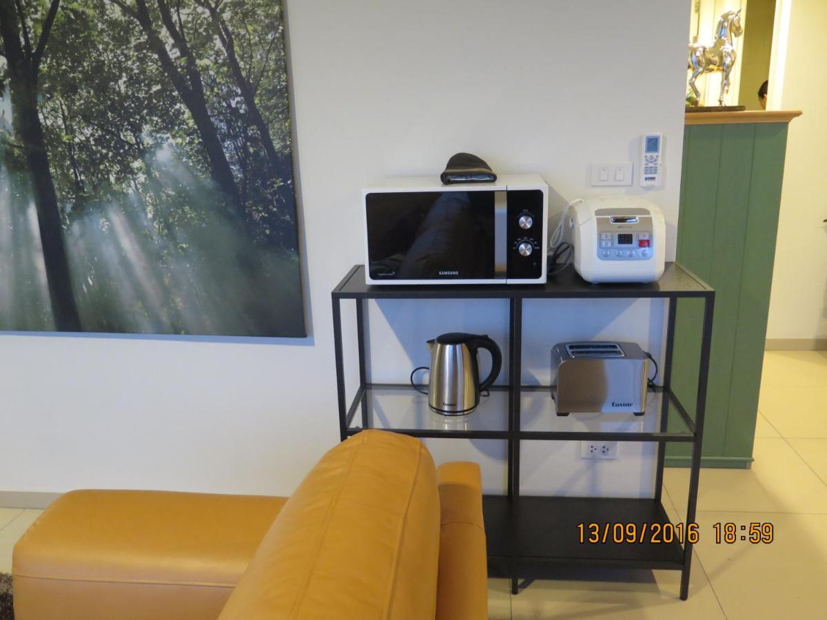 Holiday home Two Bedrooms 31st Floor 100 Bay Seaview